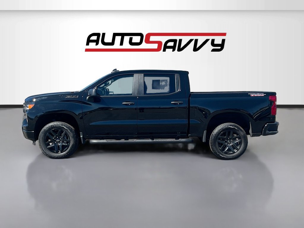Used 2026 Chevrolet Silverado 1500 Custom Trail Boss w/ Turbomax Blackout Package AWD/4WD image 4