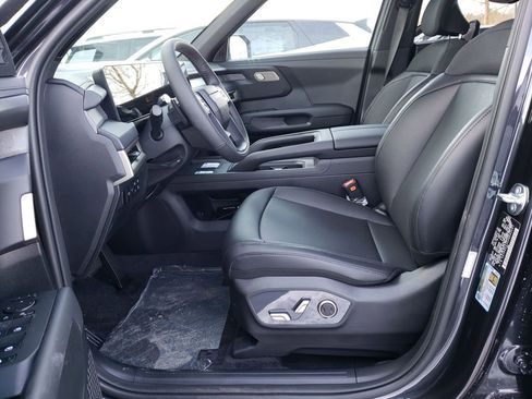 New 2027 Kia Telluride S image 13