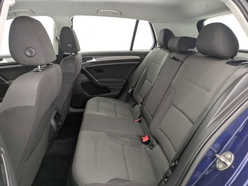 Used 2019 Volkswagen e-Golf SE w/ Driver Assistance Package FWD image 19