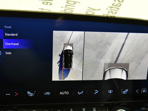 Used 2024 Chevrolet Blazer EV LT image 24