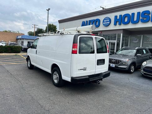 Used 2012 Chevrolet Express 2500 w/ Cold Climate Package RWD image 11