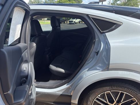 New 2025 Ford Mustang Mach-E Premium image 10