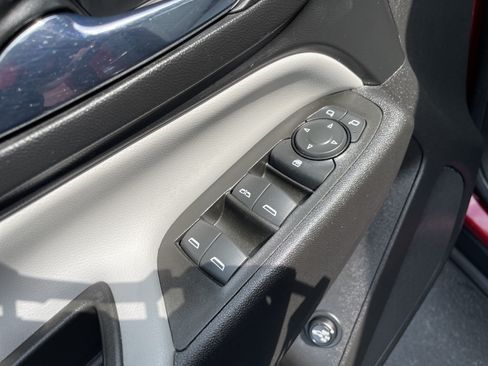 Used 2021 Chevrolet Equinox LT AWD/4WD image 20