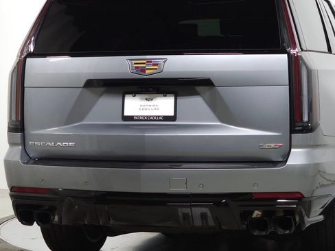 Used 2025 Cadillac Escalade V w/ LPO, Floor Liner Package AWD/4WD image 9