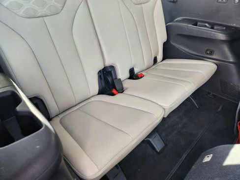 Used 2021 Hyundai Palisade Limited image 23