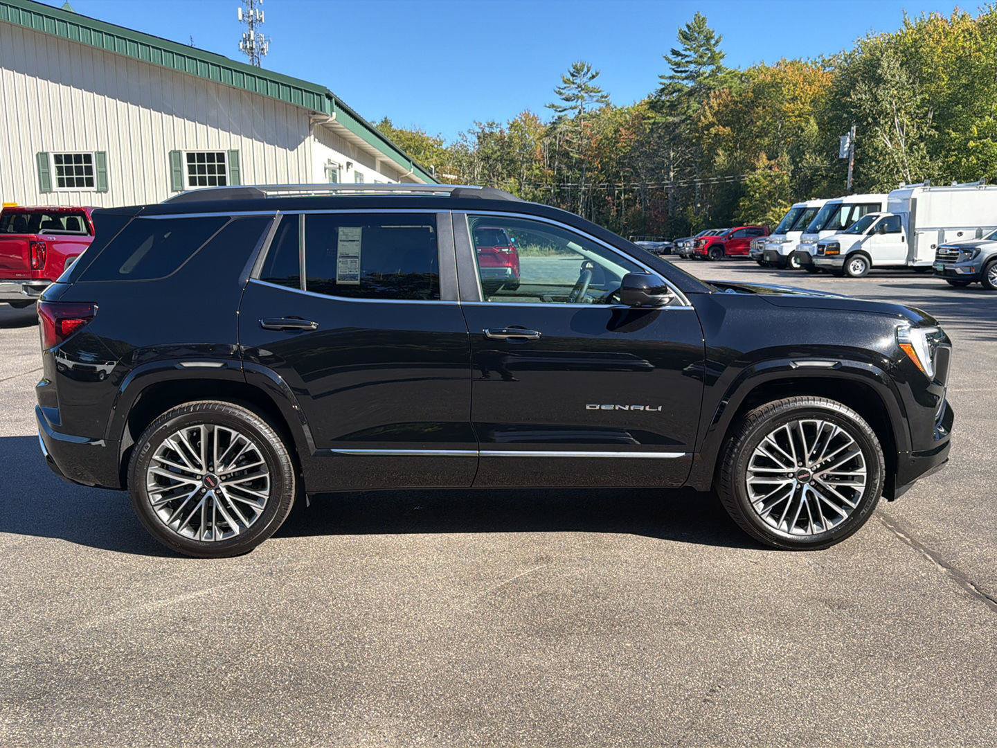 New 2027 GMC Terrain Denali w/ LPO, Floor Liner Package AWD/4WD image 6