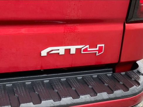 Used 2023 GMC Sierra 1500 AT4 w/ AT4 Premium Package image 9