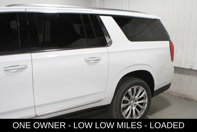 Used 2022 GMC Yukon XL Denali AWD/4WD image 10