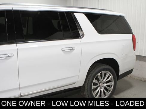 Used 2022 GMC Yukon XL Denali AWD/4WD image 10