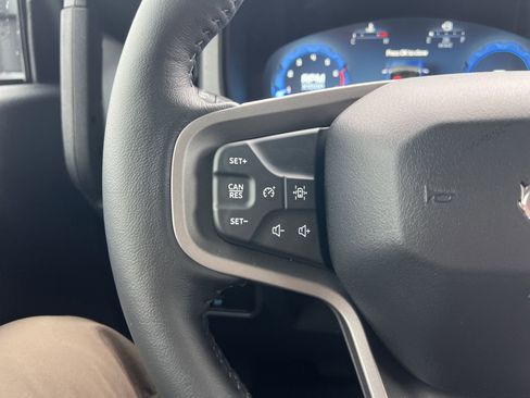 New 2025 Ford Bronco Badlands image 11