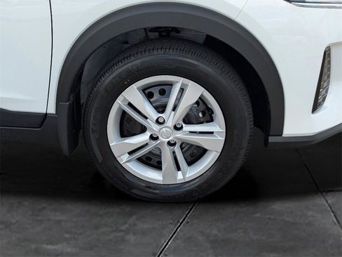 New 2025 Nissan Kicks Play S image 27