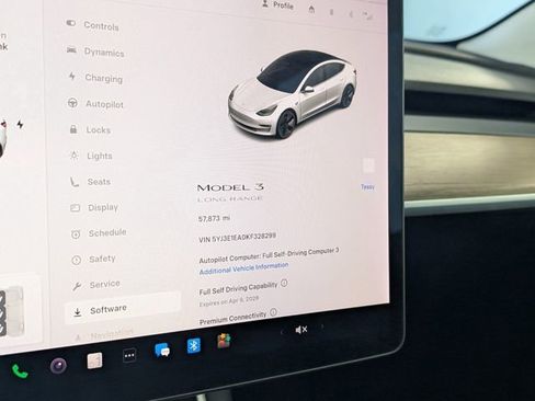 Used 2019 Tesla Model 3 Standard Range image 18