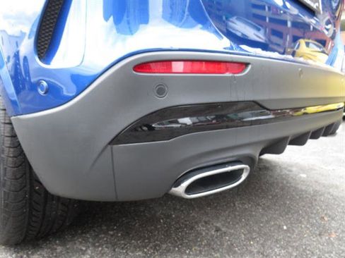 Used 2025 Mercedes-Benz GLA 250 4MATIC image 30