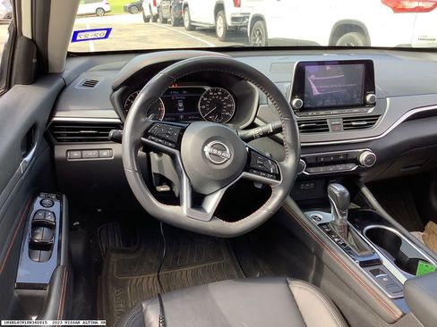 Used 2023 Nissan Altima 2.5 SR AWD/4WD image 10