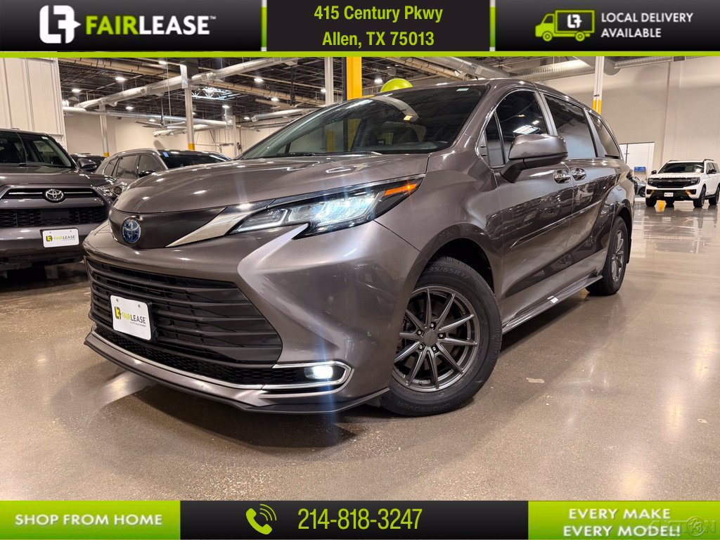 Used 2022 Toyota Sienna XLE FWD image 1