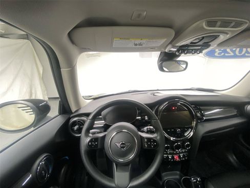 Certified 2023 MINI Cooper 2-Door Hardtop FWD image 30