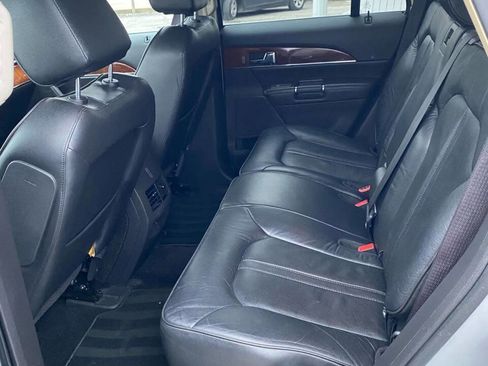 Used 2013 Lincoln MKX FWD image 24