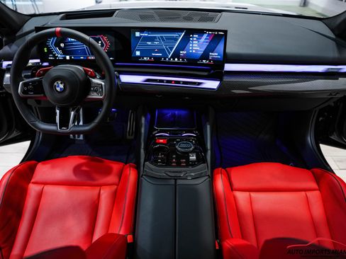 Used 2026 BMW M5 w/ Carbon Package image 79