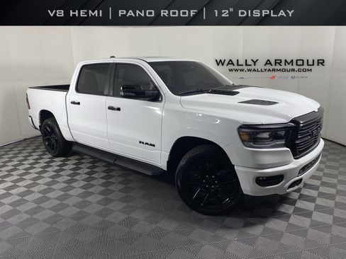 Used 2024 RAM 1500 Laramie AWD/4WD image 1