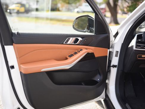 Used 2021 BMW X5 xDrive45e w/ Premium Package 3 image 26