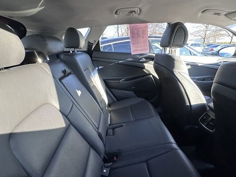 Used 2017 Hyundai Tucson Limited image 6