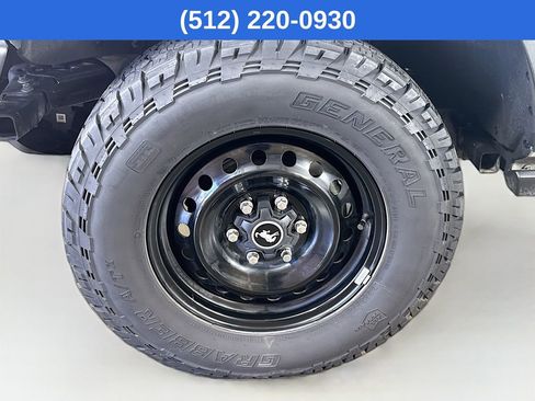 Used 2021 Ford Bronco Black Diamond image 39