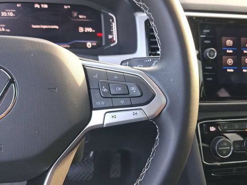 Certified 2023 Volkswagen Atlas Cross Sport SE w/ Panoramic Sunroof Package FWD image 21