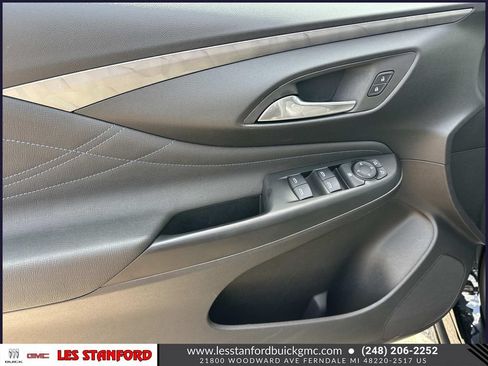 Certified 2025 Buick Envista Sport Touring FWD image 16