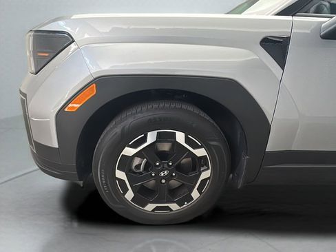 Certified 2025 Hyundai Santa Fe SEL image 3