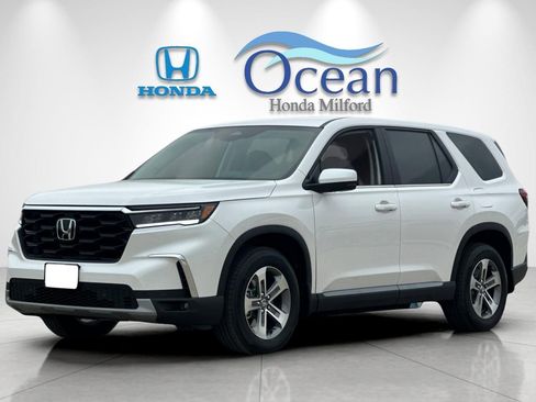 New 2025 Honda Pilot EX-L image 1