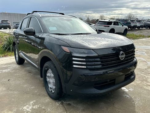 New 2026 Nissan Kicks SV w/ Charging Package image 3