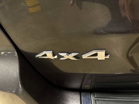 Used 2017 Jeep Grand Cherokee Limited image 28