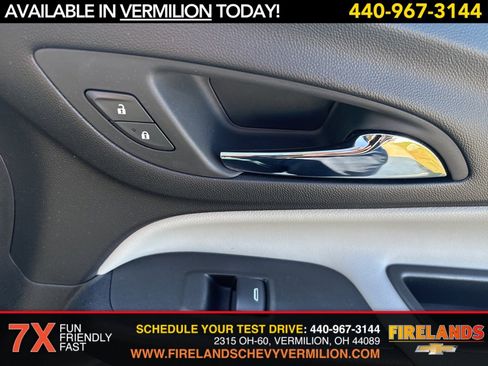 Certified 2023 Chevrolet Equinox LS w/ LS Convenience Package image 24