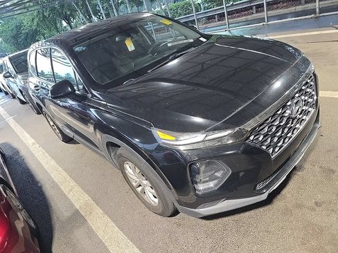 Used 2019 Hyundai Santa Fe SEL FWD image 2