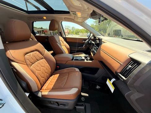 New 2026 Nissan Pathfinder Platinum AWD/4WD image 20
