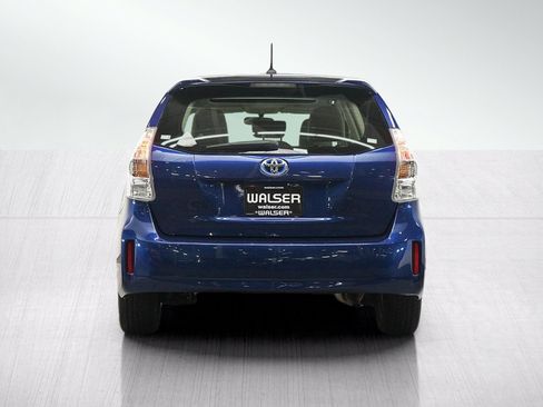 Used 2014 Toyota Prius V Three FWD image 4