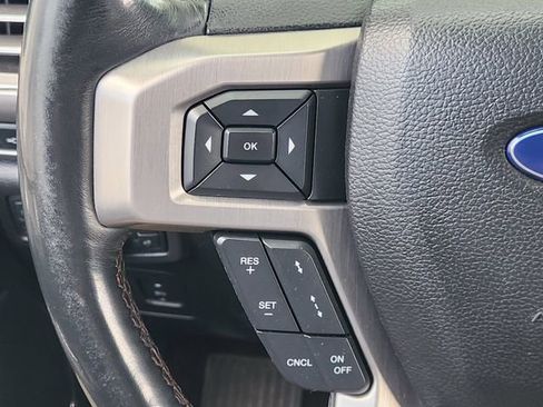 Used 2018 Ford F150 Platinum w/ Equipment Group 701A Luxury image 20