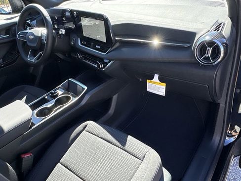 New 2026 Chevrolet Equinox LT image 30