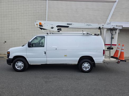 Used 2012 Ford E-350 and Econoline 350 Super Duty RWD image 4