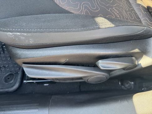 Used 2023 Jeep Renegade Latitude image 14