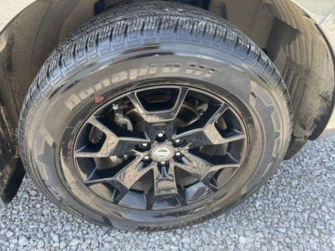 Used 2019 Nissan Frontier SV w/ Value Truck Package RWD image 17