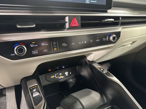 New 2026 Kia Sorento S image 23