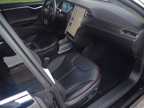 Used 2012 Tesla Model S Performance image 15