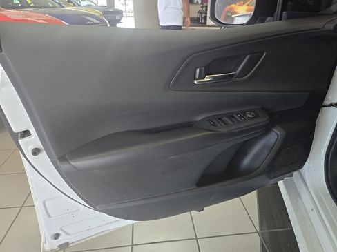 Used 2023 Toyota Prius Prime FWD image 9