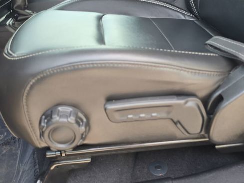 Used 2021 Jeep Wrangler Unlimited Sahara w/ Cold Weather Group image 17