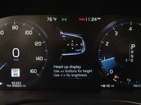 Used 2019 Volvo XC60 T6 R-Design w/ Protection Package Premier AWD/4WD image 22