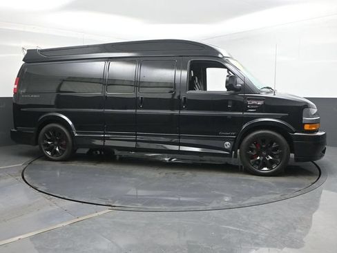 Used 2025 Chevrolet Express 2500 Extended w/ Driver Convenience Package RWD image 55