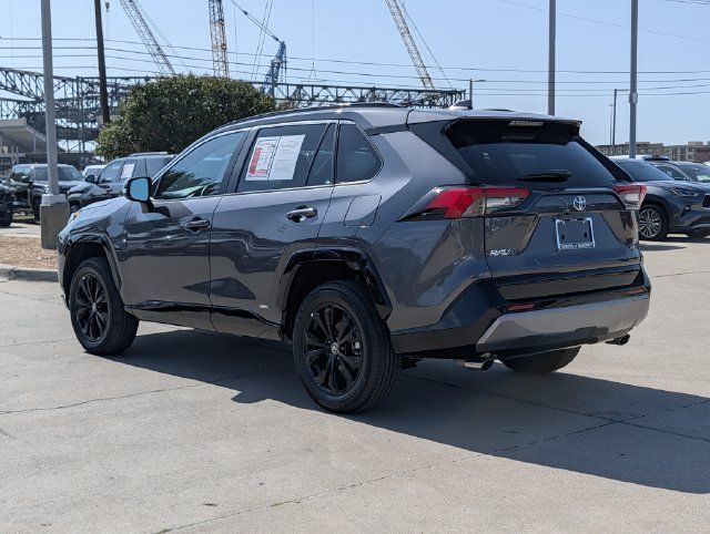 Used 2025 Toyota RAV4 SE AWD/4WD image 9