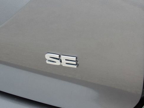 Used 2023 Mitsubishi Outlander SE FWD image 15