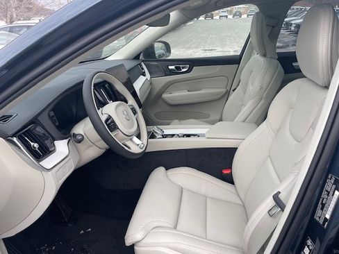 New 2026 Volvo XC60 B5 Ultra w/ Climate Package image 8